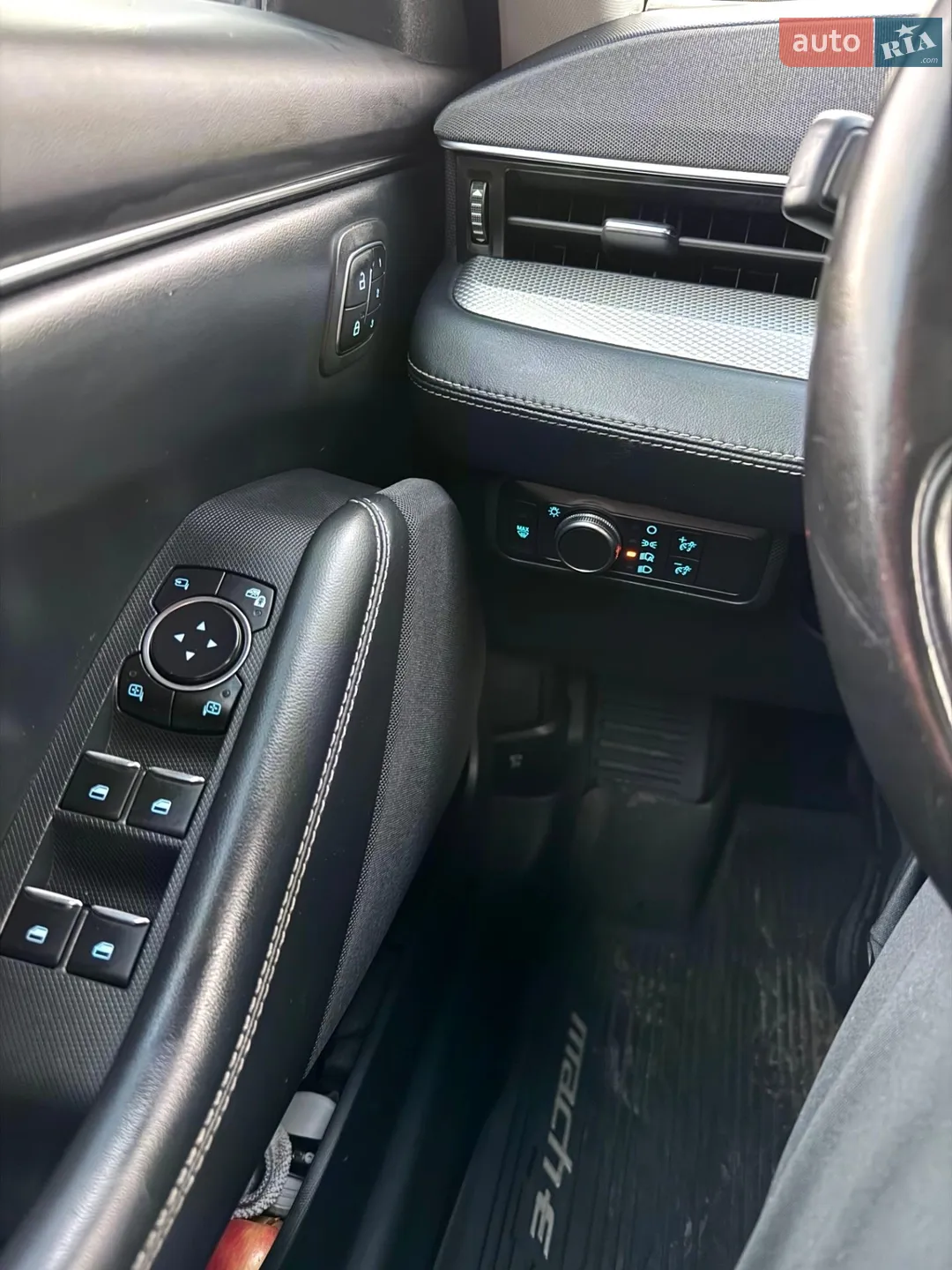 2021 Ford Mustang Mach-E - мініатюра 9