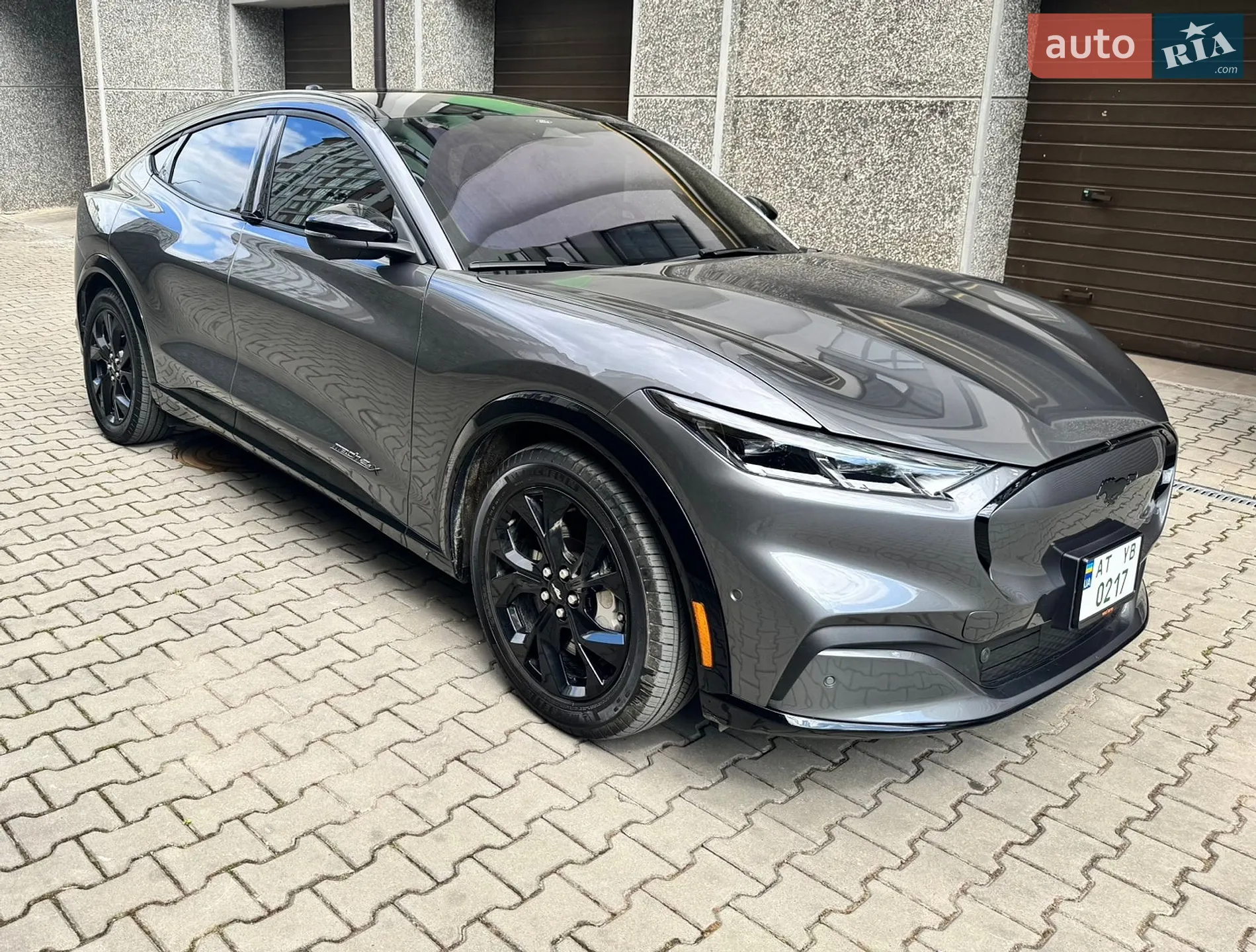 2023 Ford Mustang Mach-E - мініатюра 2