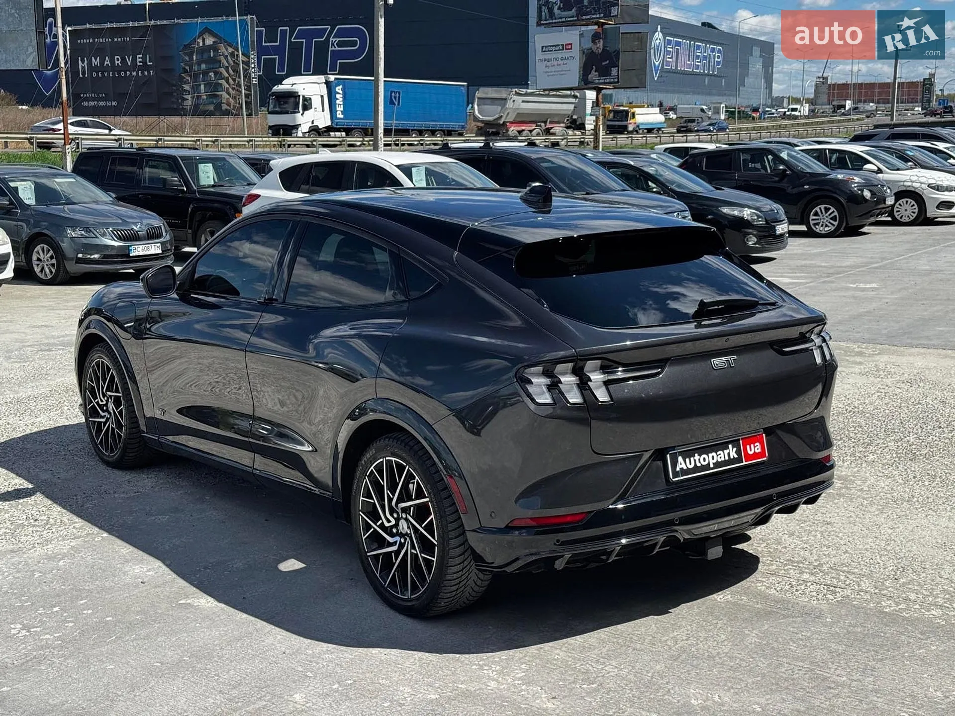 2021 Ford Mustang Mach-E - мініатюра 13
