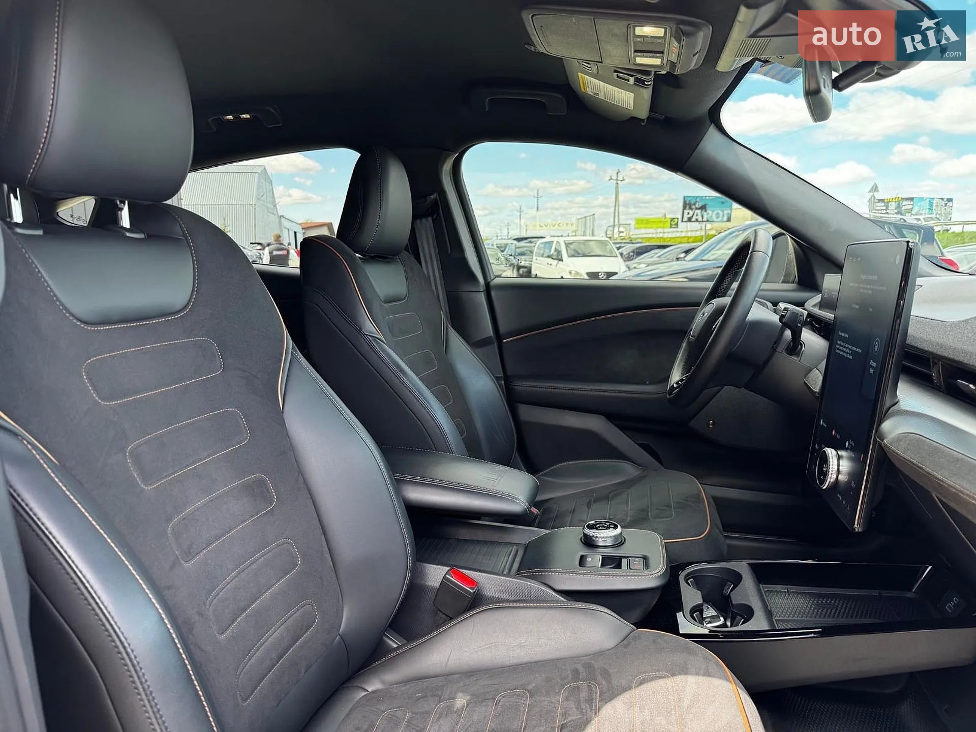 2021 Ford Mustang Mach-E - мініатюра 36