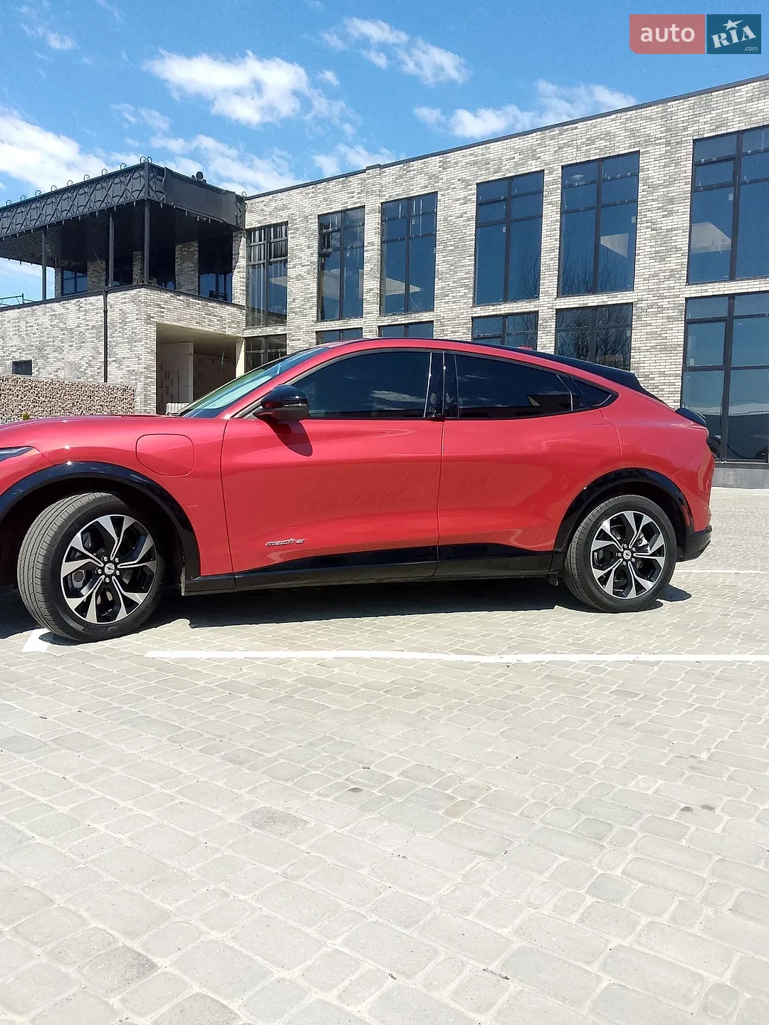 2020 Ford Mustang Mach-E - мініатюра 17