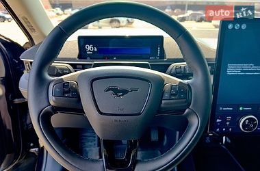 Внедорожник / Кроссовер Ford Mustang Mach-E 2023 в Киеве