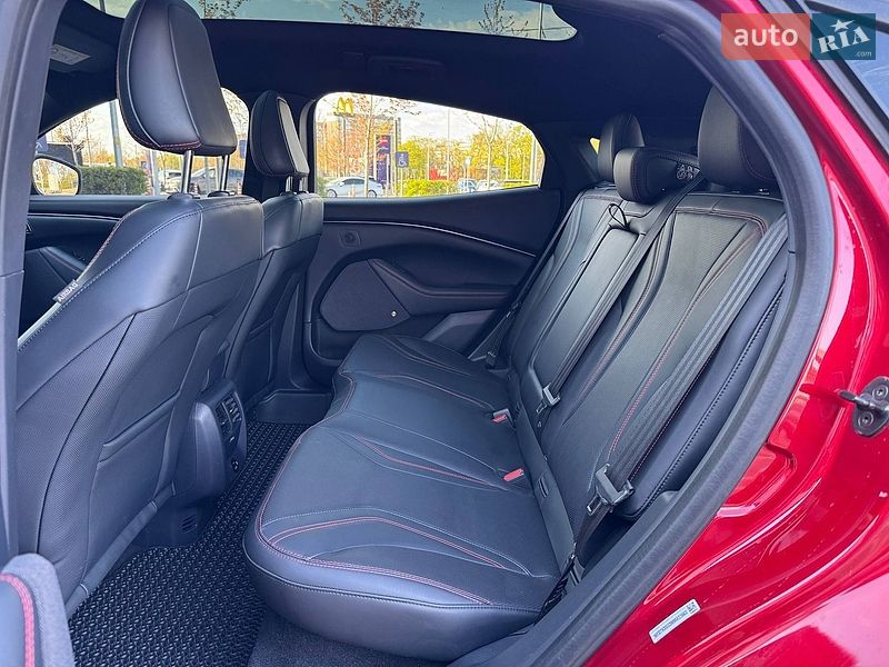 Внедорожник / Кроссовер Ford Mustang Mach-E 2021 в Киеве