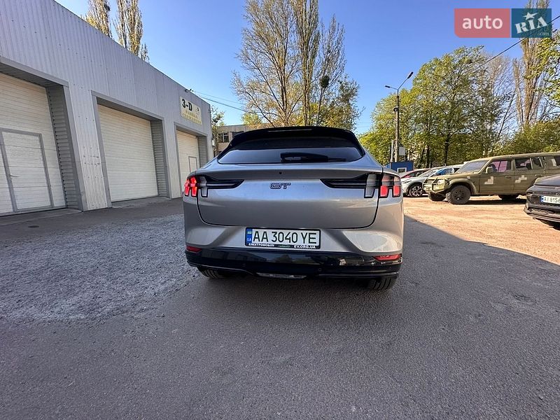 Позашляховик / Кросовер Ford Mustang Mach-E 2021 в Києві