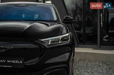 Внедорожник / Кроссовер Ford Mustang Mach-E 2020 в Черновцах
