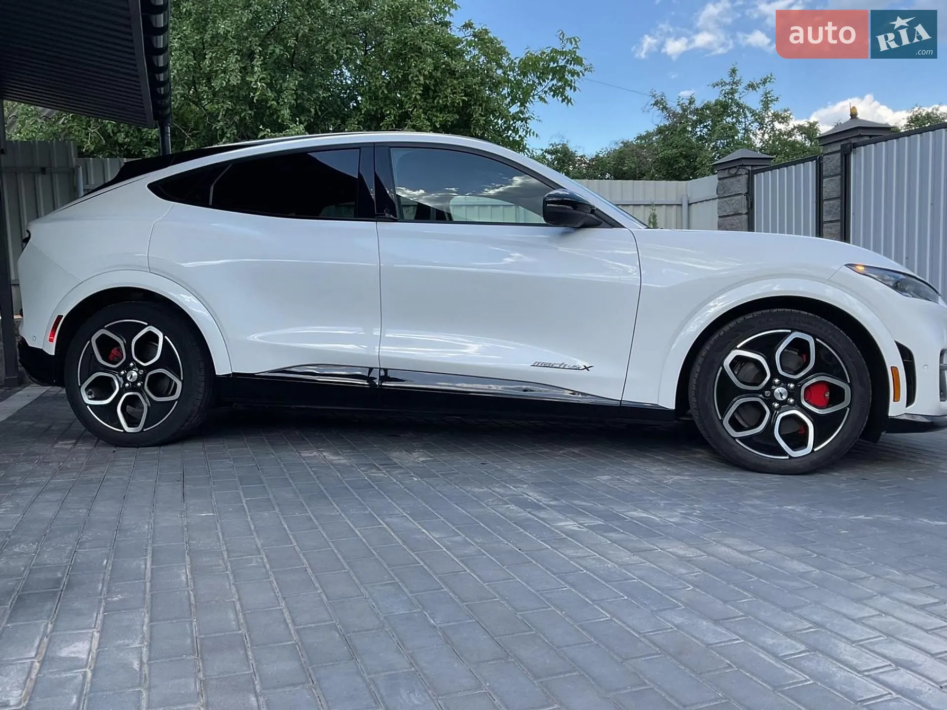 2022 Ford Mustang Mach-E - мініатюра 9
