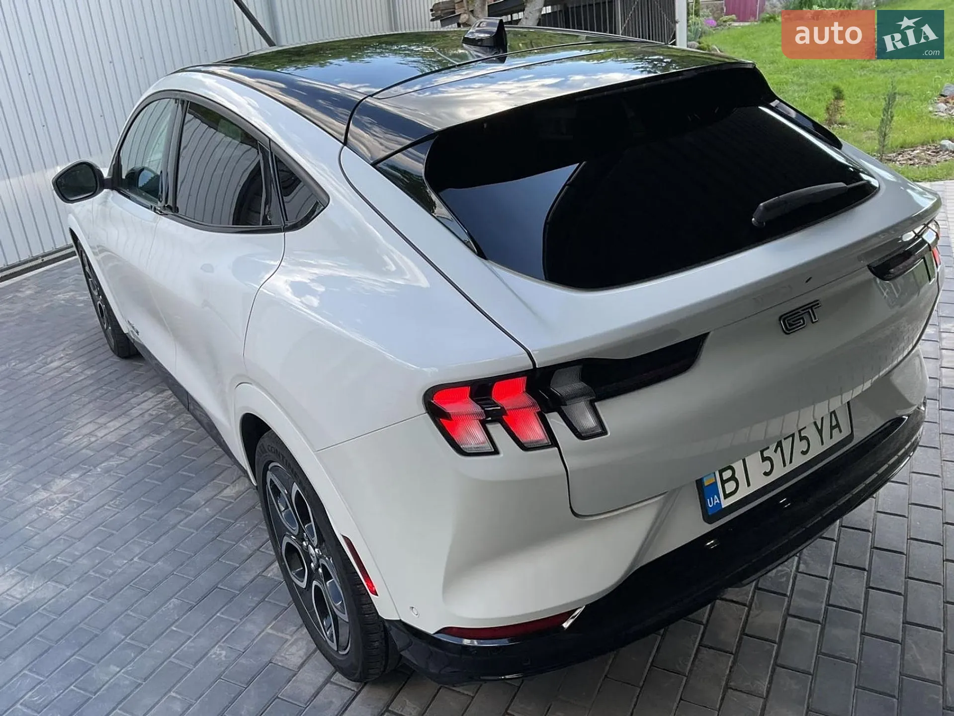 2022 Ford Mustang Mach-E - мініатюра 12