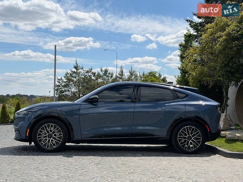 Внедорожник / Кроссовер Ford Mustang Mach-E 2024 в Львове