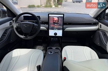 Внедорожник / Кроссовер Ford Mustang Mach-E 2024 в Львове