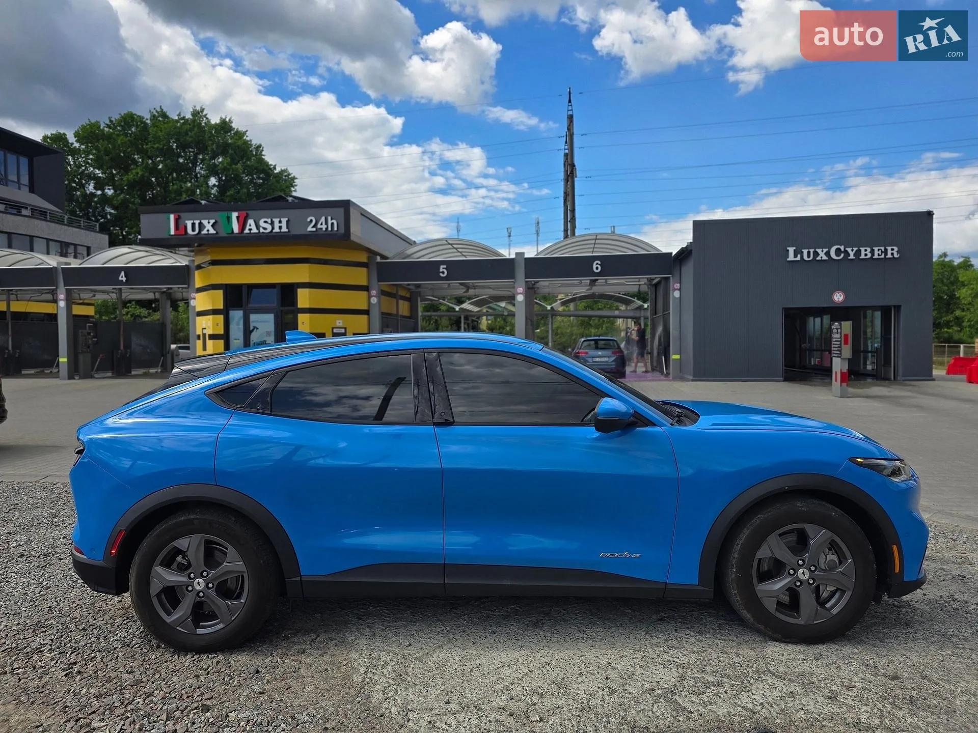 2022 Ford Mustang Mach-E - мініатюра 4