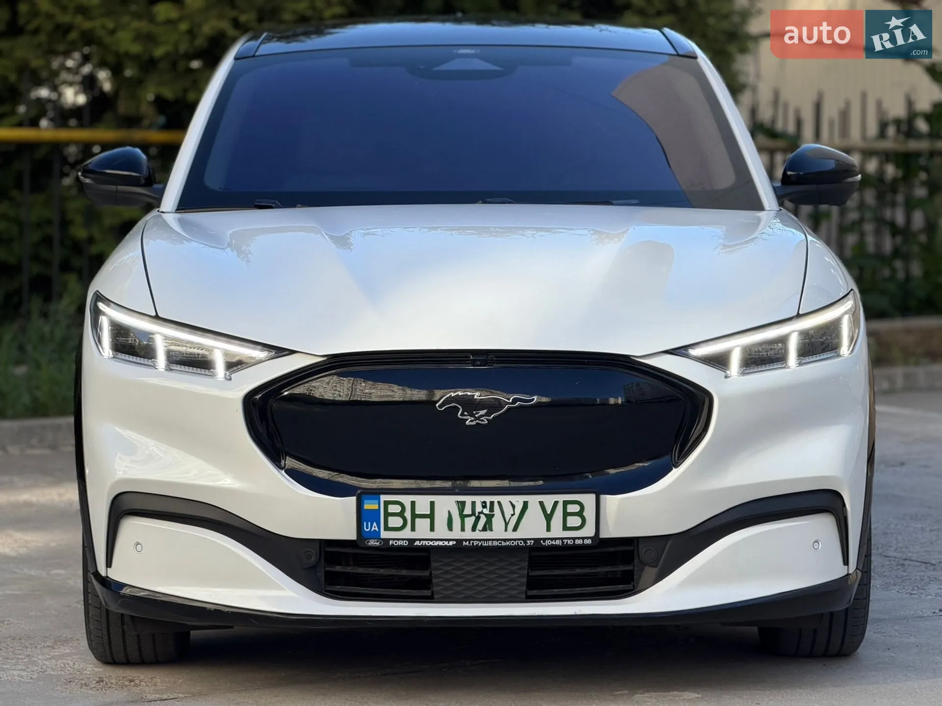 2020 Ford Mustang Mach-E - мініатюра 2