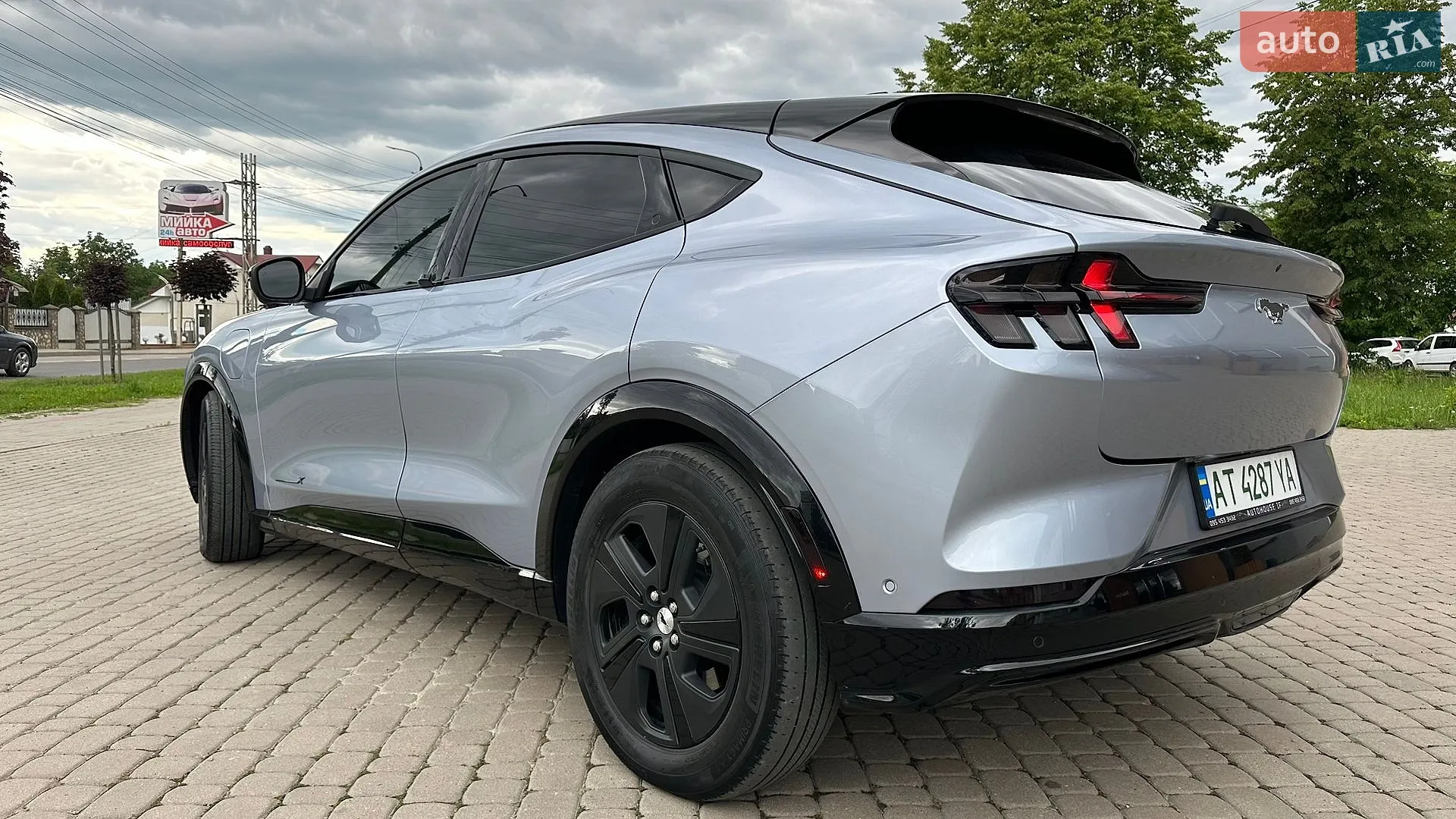 2022 Ford Mustang Mach-E - мініатюра 11