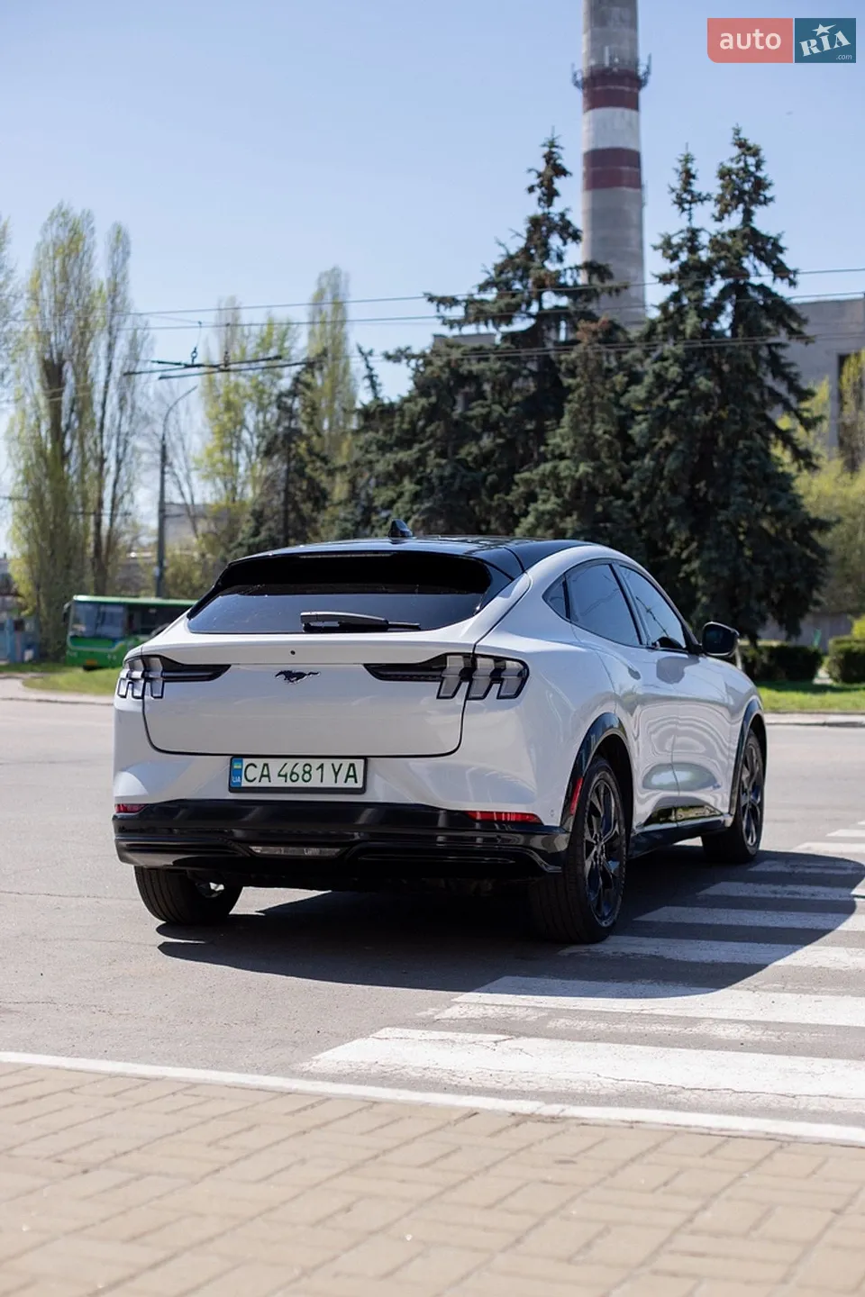 2022 Ford Mustang Mach-E - мініатюра 2