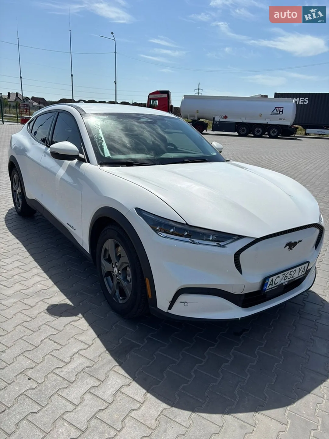 2022 Ford Mustang Mach-E - мініатюра 3