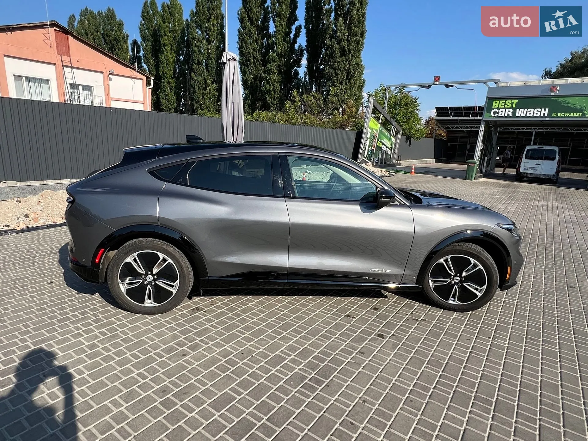 2023 Ford Mustang Mach-E - мініатюра 2