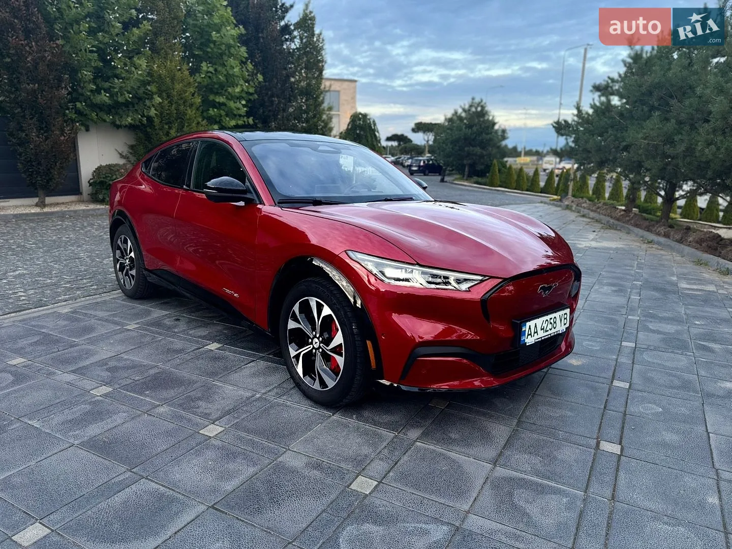 2023 Ford Mustang Mach-E - мініатюра 11