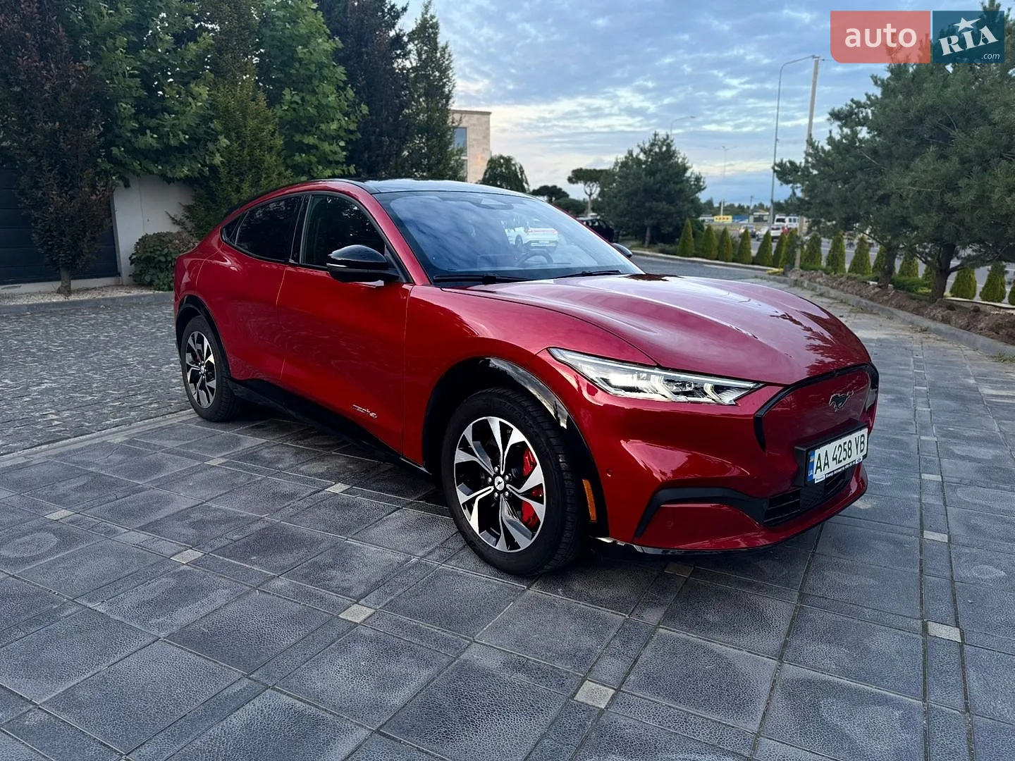 2023 Ford Mustang Mach-E - мініатюра 13