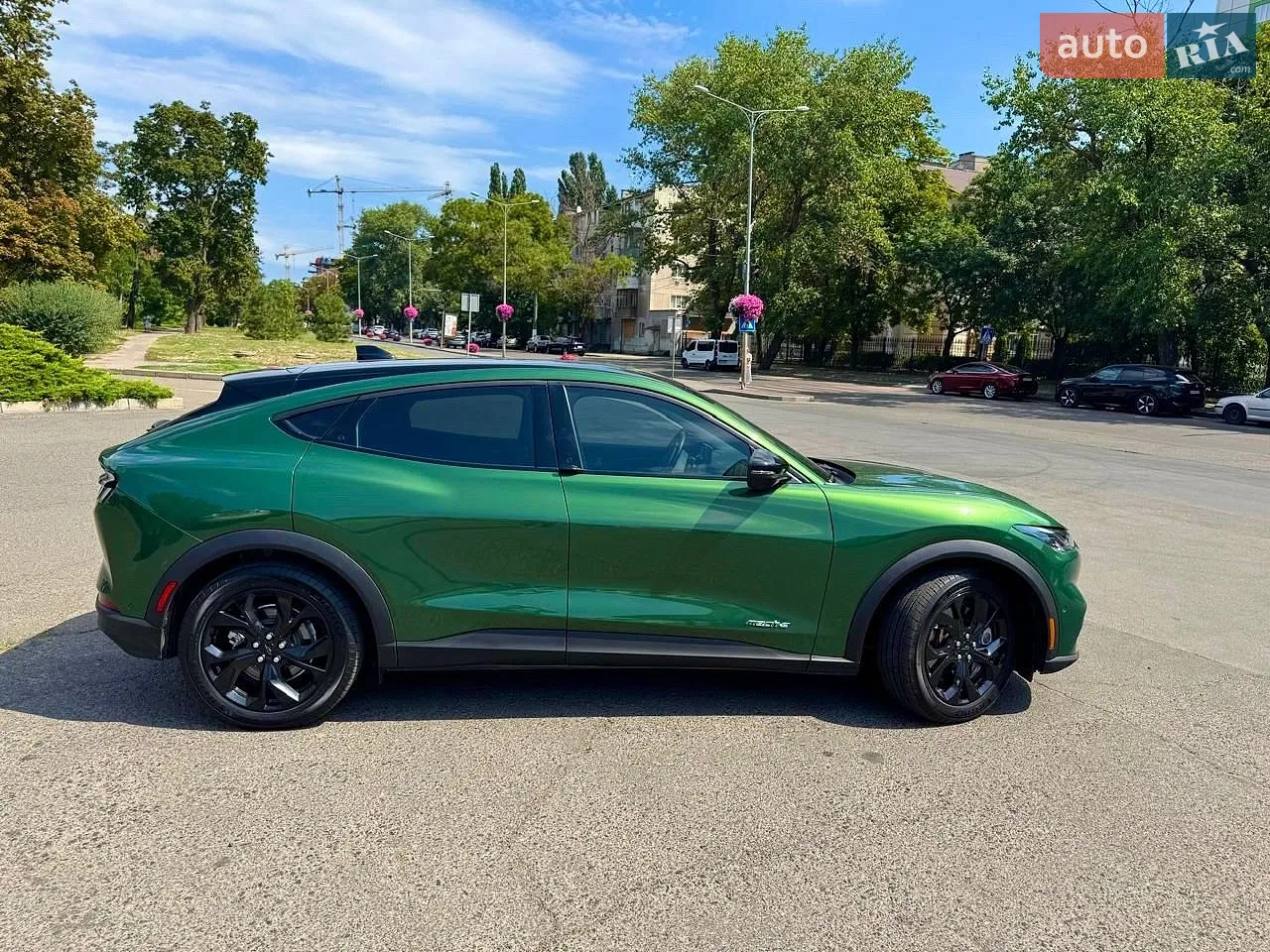 2024 Ford Mustang Mach-E - мініатюра 3
