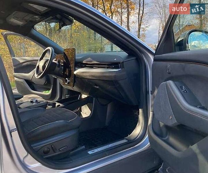 Позашляховик / Кросовер Ford Mustang Mach-E 2021 в Києві