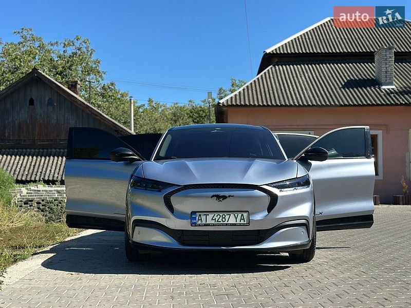 Позашляховик / Кросовер Ford Mustang Mach-E 2022 в Івано-Франківську