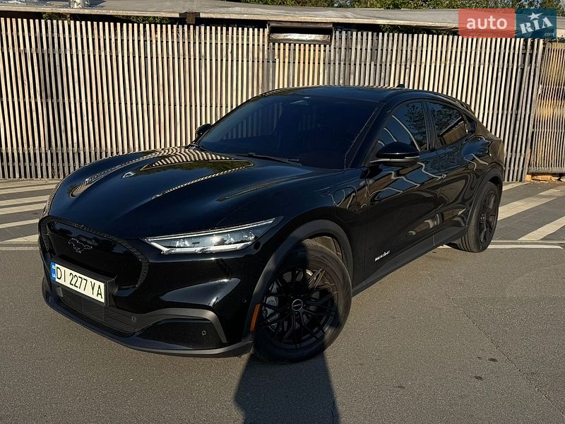 Позашляховик / Кросовер Ford Mustang Mach-E 2021 в Києві