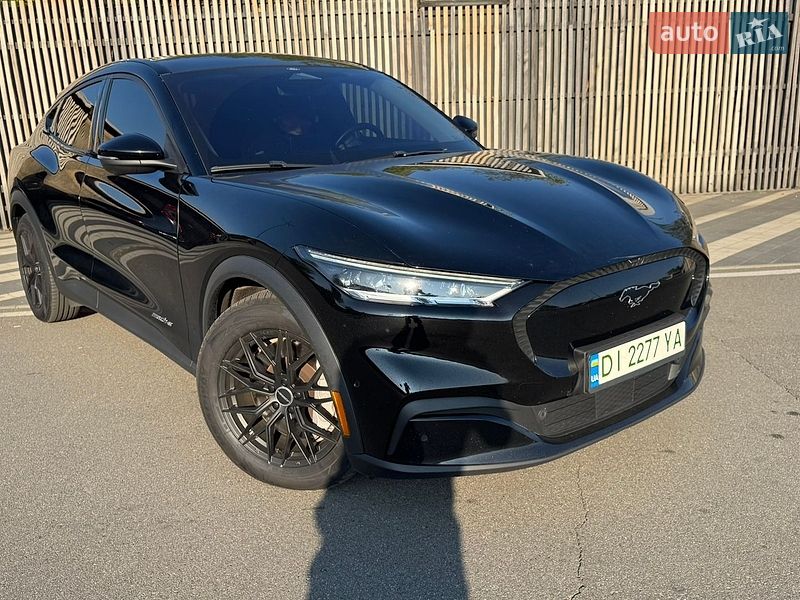 Позашляховик / Кросовер Ford Mustang Mach-E 2021 в Києві