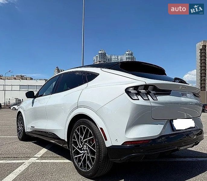 Внедорожник / Кроссовер Ford Mustang Mach-E 2021 в Киеве