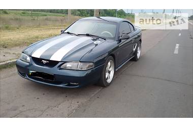 Купе Ford Mustang 1995 в Киеве