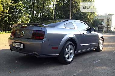 Купе Ford Mustang 2006 в Львове