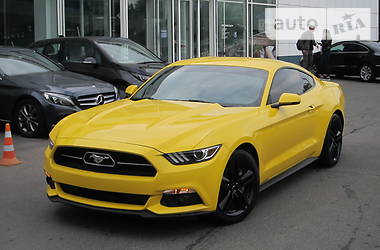 Купе Ford Mustang 2015 в Киеве