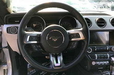 Купе Ford Mustang 2016 в Киеве