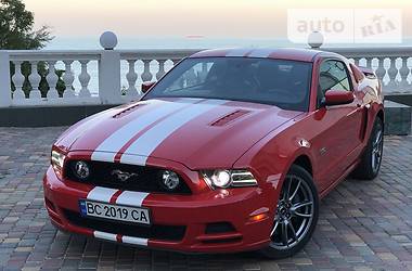 Купе Ford Mustang 2014 в Киеве