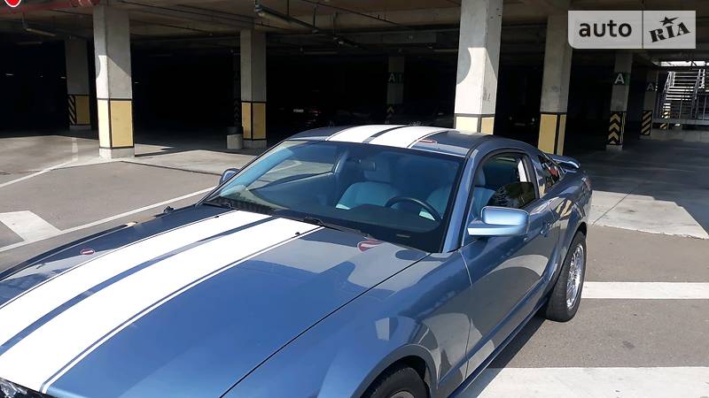 Купе Ford Mustang 2005 в Киеве