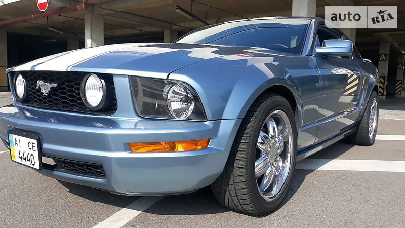 Купе Ford Mustang 2005 в Киеве