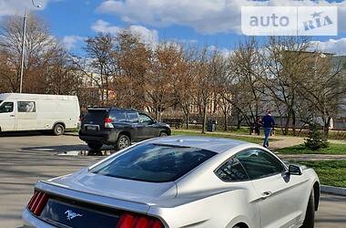 Купе Ford Mustang 2016 в 