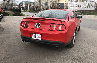 Купе Ford Mustang 2012 в 