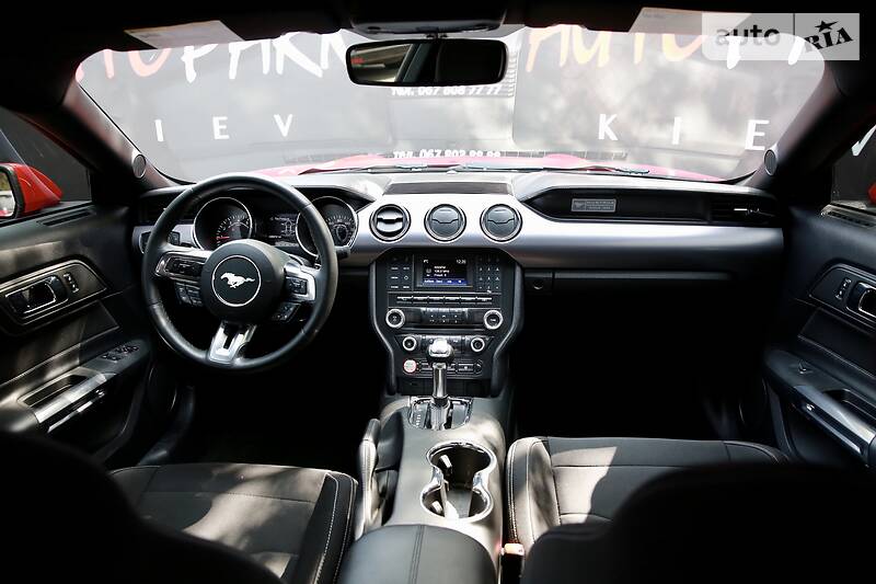 Купе Ford Mustang 2016 в Києві фото 23 Купе Ford Mustang 2016 в Києві