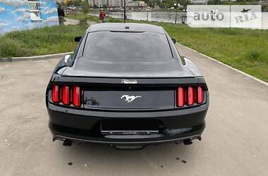 Купе Ford Mustang 2015 в Киеве