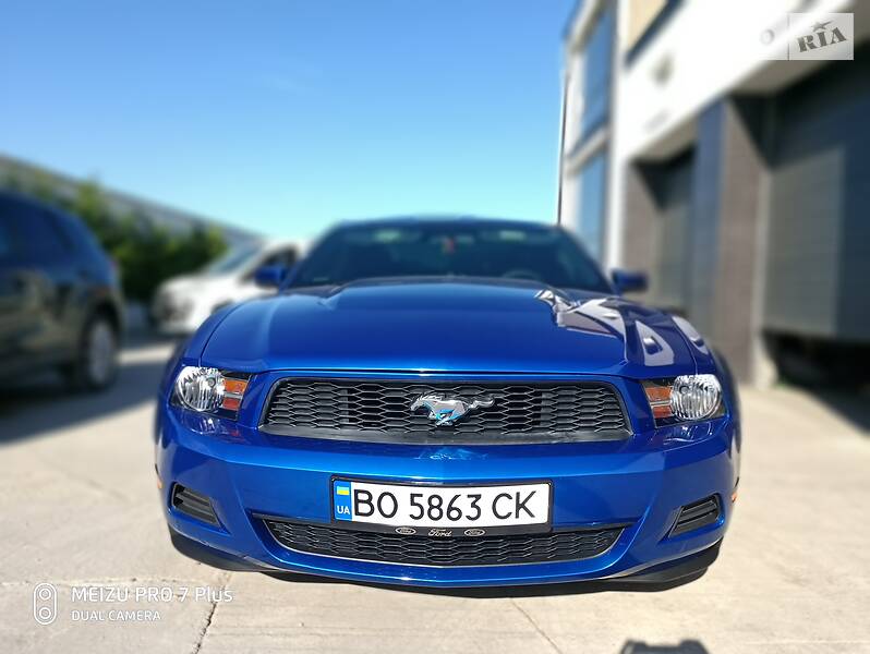 Купе Ford Mustang 2012 в Тернополе