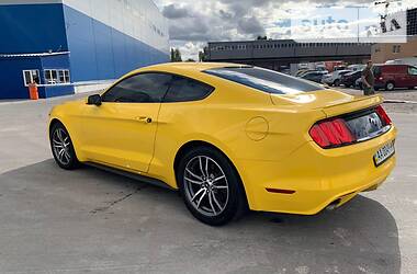 Купе Ford Mustang 2016 в 