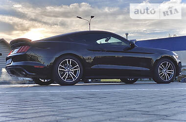 Купе Ford Mustang 2016 в Ужгороді