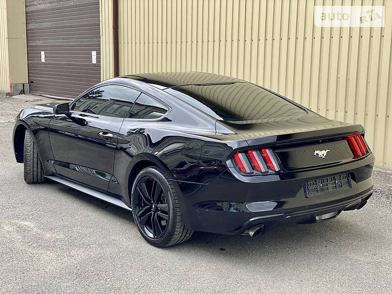 Купе Ford Mustang 2017 в Киеве