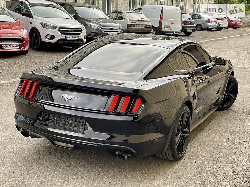 Купе Ford Mustang 2017 в Киеве