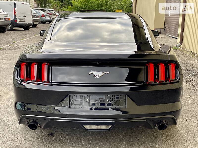 Купе Ford Mustang 2017 в Киеве