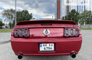 Купе Ford Mustang 2006 в Киеве