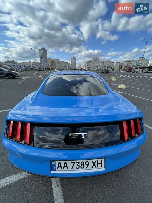 Купе Ford Mustang 2016 в Киеве
