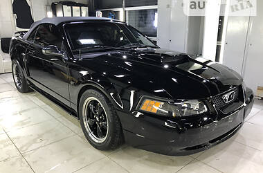 Кабриолет Ford Mustang 2002 в 
