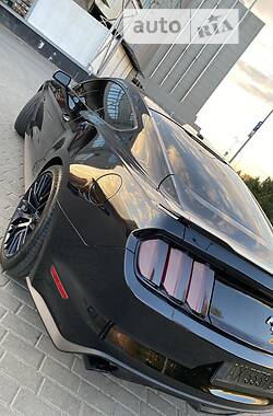 Купе Ford Mustang 2014 в 