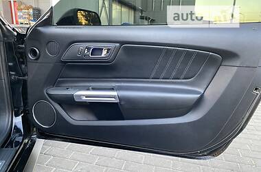 Купе Ford Mustang 2014 в 