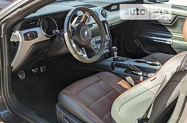 Купе Ford Mustang 2015 в Львове